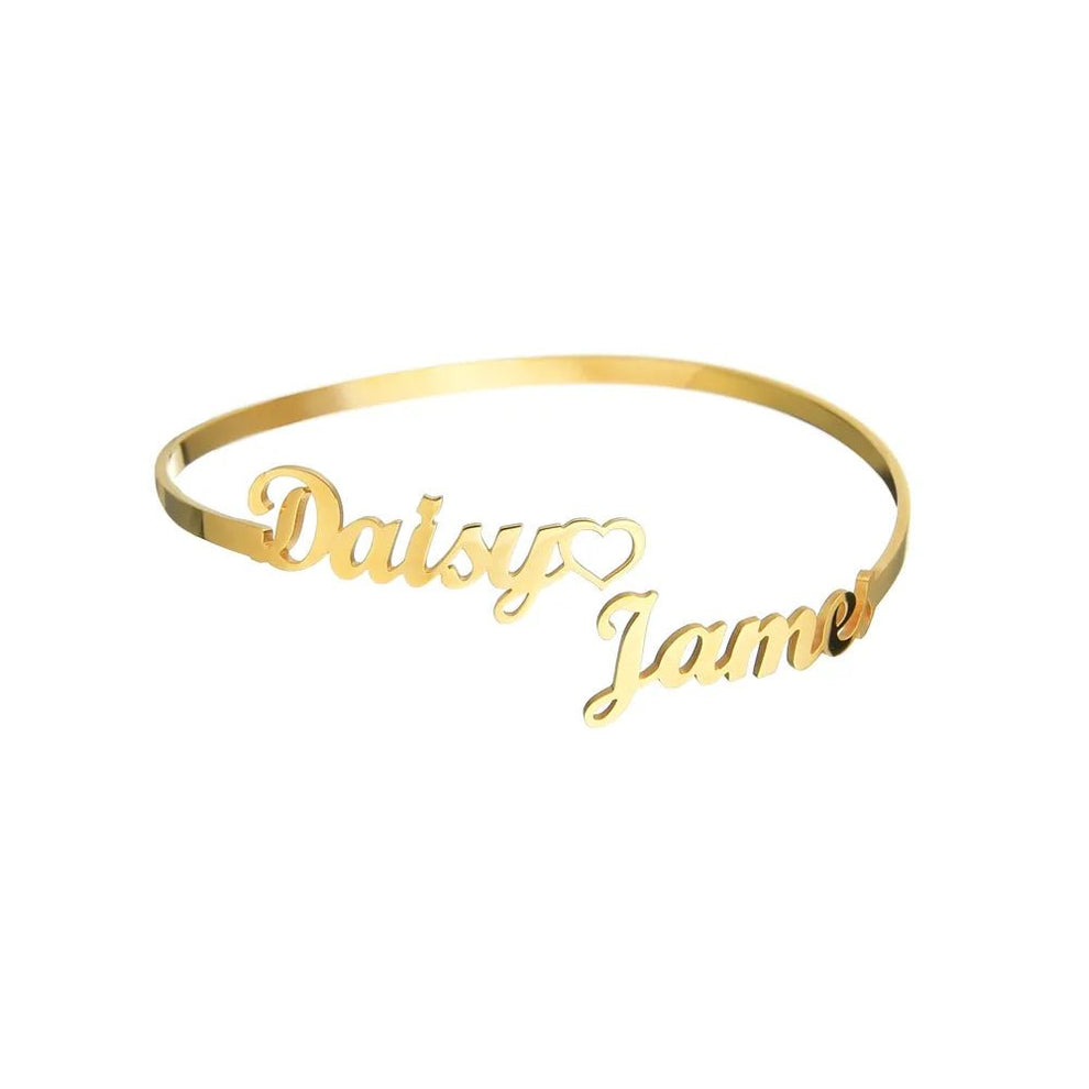 Personalized name jewelry set with custom engraved names, featuring delicate gold and silver necklace and bracelet from MUHVA STORE
