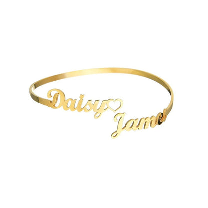 Personalized name jewelry set with custom engraved names, featuring delicate gold and silver necklace and bracelet from MUHVA STORE