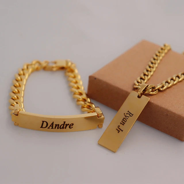 Personalized name necklace and bracelet set from Muhva Store, featuring custom jewelry with engraved names on elegant pieces.